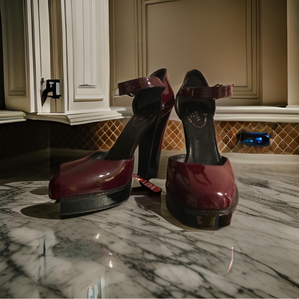 Authentic prada red heels (final price!!)